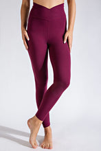 Load image into Gallery viewer, PLUS SIZE V WAIST FULL LENGTH LEGGINGS
