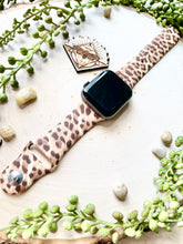 Load image into Gallery viewer, Cheetah print silicone replacement watchband
