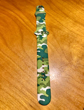 Load image into Gallery viewer, Green camouflage replacement watchband
