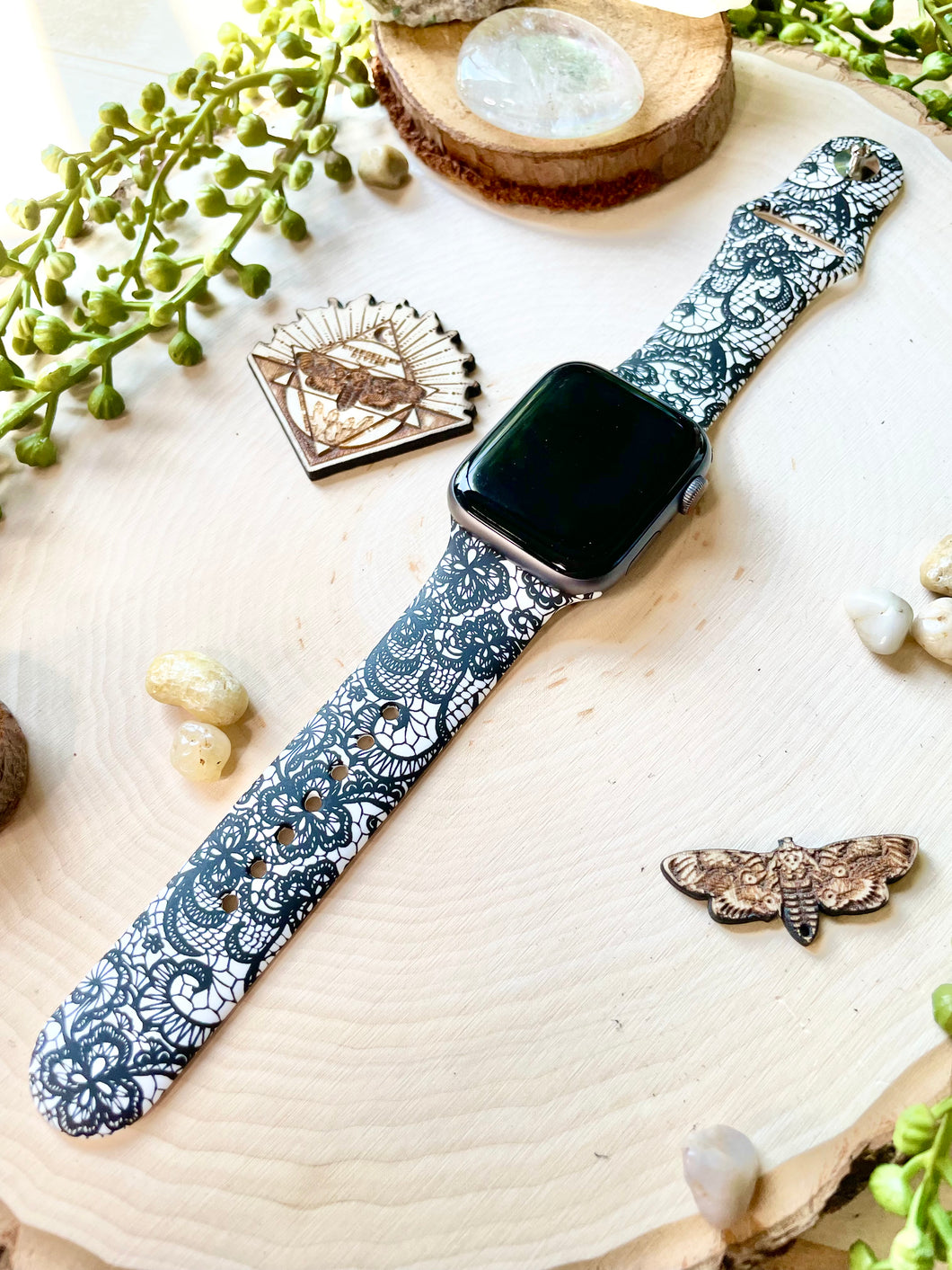Lacey look Black and white silicone replacement watch band